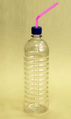 Поилка из пластиковой бутылки для морской свинки